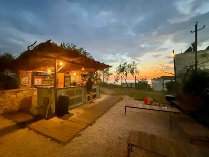 The beach bar at sunset — Trip'N'Hostel Seaside